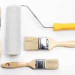 PAINTING ROLLER & BRUSH